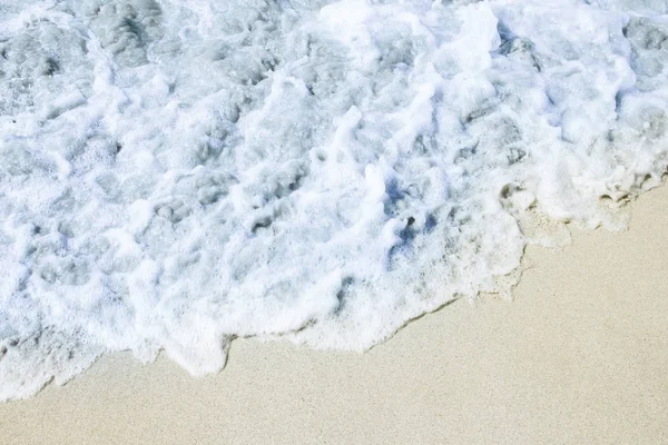 Bela Praia Com Ondas Natureza Fundo — Fotografia de Stock