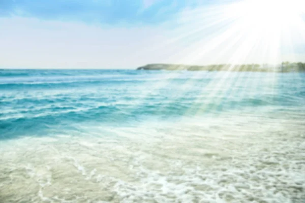 Beautiful beach with waves in the nature of the background — Stock Photo, Image