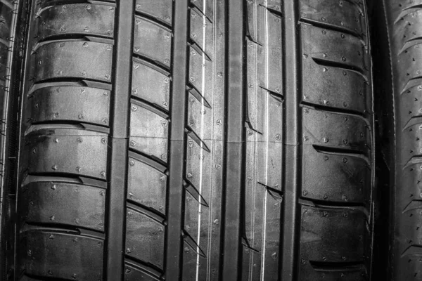 Neumáticos para coche de fondo — Foto de Stock