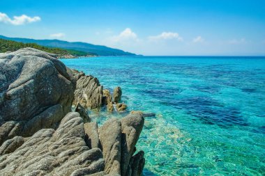 Yunanca deniz doğayla iç içe.