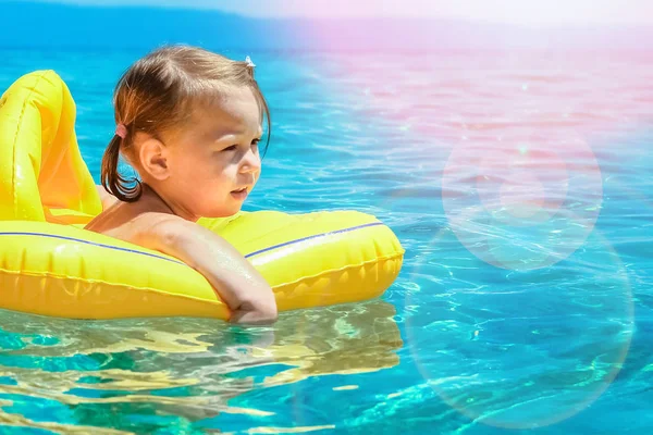 Padre Feliz Con Niño Mar Grecia — Foto de Stock