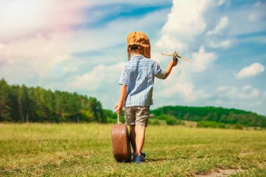  çocuk pilot uçak ile