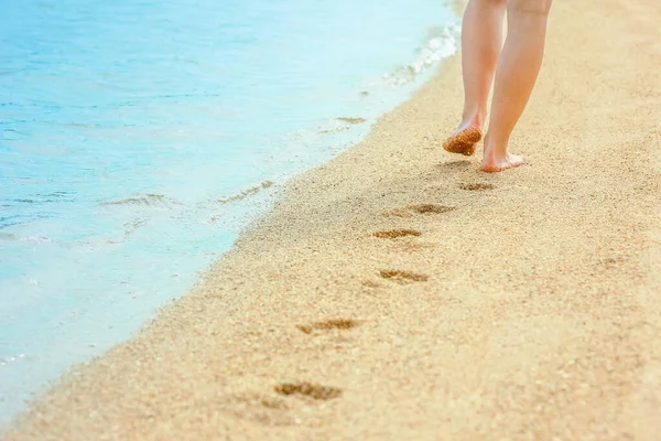 Beautiful Footprints Sand Sea Background — Stock Photo, Image