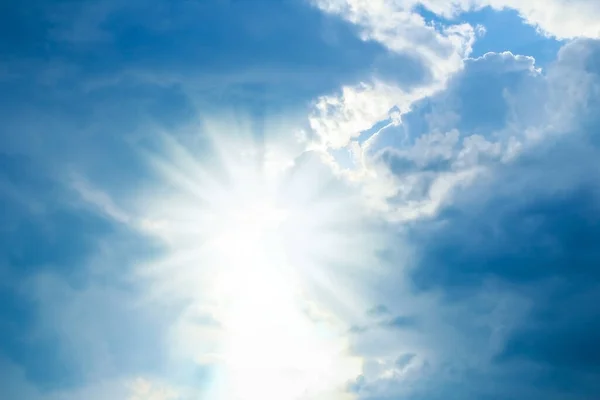 Blauwe Lucht Witte Wolken Natuur Zomer Weer Achtergrond — Stockfoto