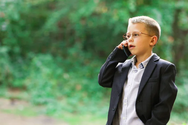 Boy Talk Business Phone — Stock Photo, Image
