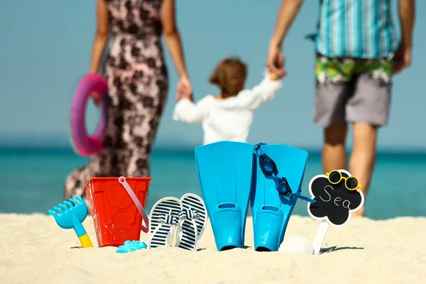 Familia Feliz Playa — Foto de Stock