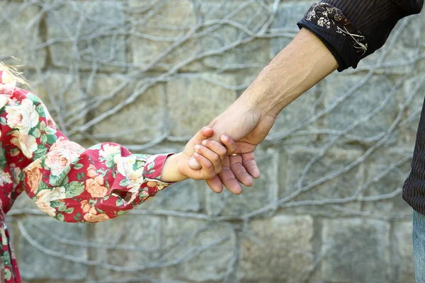 Parent Holds Hand Small Child — Stock Photo, Image