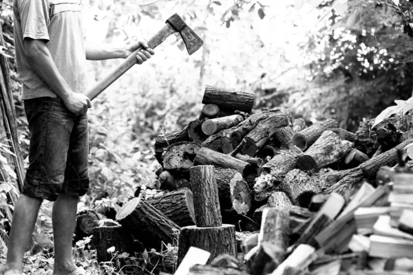 Man Chopping Wood Nature — Stock Photo, Image