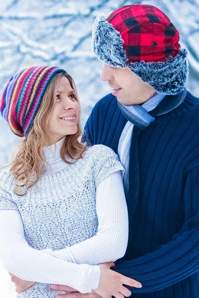 Stylish Beautiful Couple Winter Park Nature Background — Stock Photo, Image