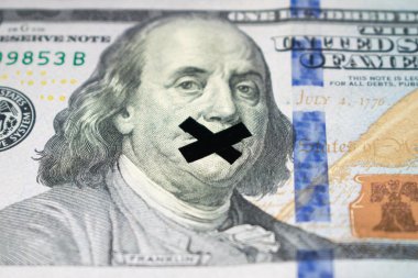 Benjamin Franklin'in bantlı ağzı banknotta