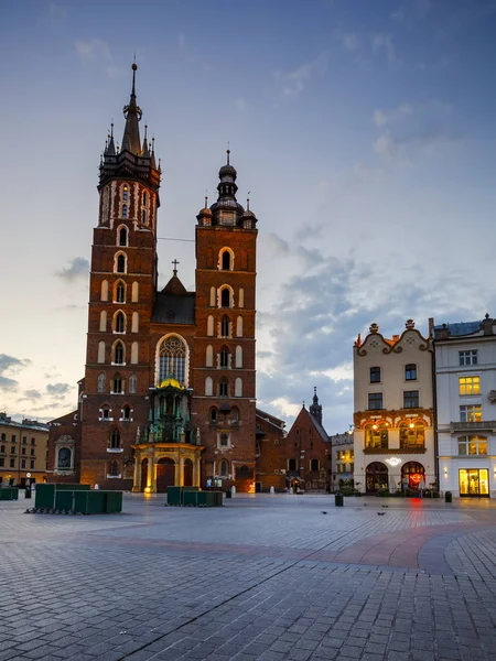 Krakow Poland August 2018 Mary Basilica Main Square Krakow Poland — Stock Photo, Image