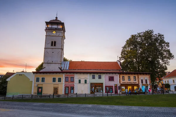 Roznava Szlovákia 2018 Augusztus Őrtorony Roznava Főterén Szlovákia — Stock Fotó