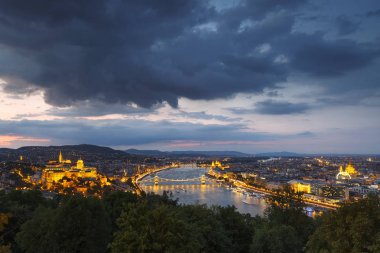 Buda vew Kalesi ve river Danube Citadella Budapeşte, Macaristan üzerinden