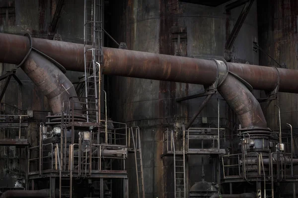 俄斯特拉发 捷克共和国 2018年8月21日 Vitkovice 下游的高炉 一个工业遗产的国家遗址 由前钢铁厂的工业建筑独特的收藏品组成 — 图库照片