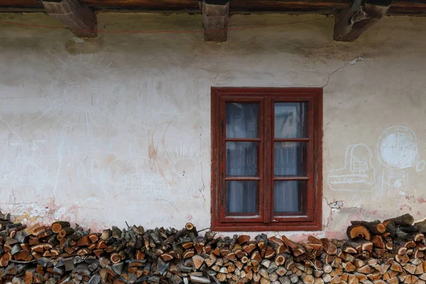 Окно Традиционного Дома Селе Кластор Зневом Северная Словакия — стоковое фото