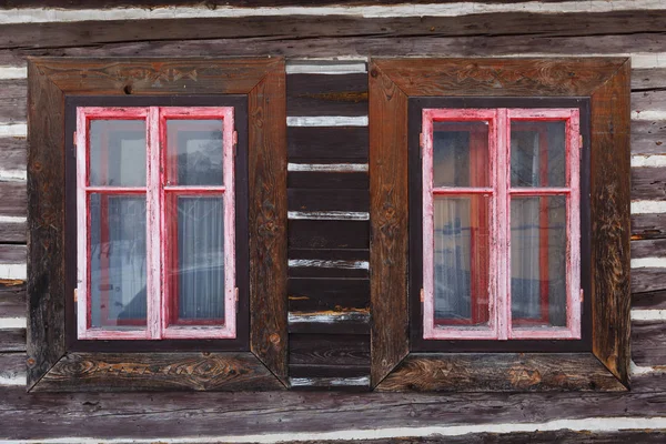 Windows Egy Hagyományos Ház Veľký Cepcin Village Észak Szlovákia — Stock Fotó