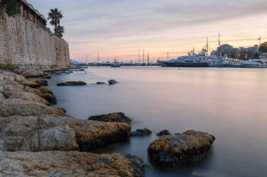 Akşam görünümü Zea Marina Atina, Yunanistan