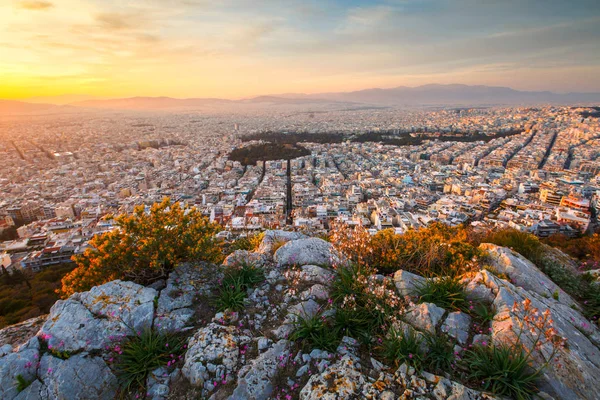 Lycabettus Heuvel in Athene. — Stockfoto
