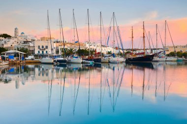 Milos Adası.