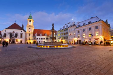 Bratislava ana kare.