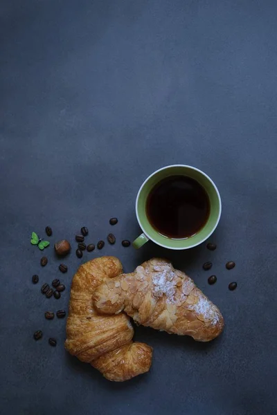 Beautiful Coffee Composition Cup Coffee Croissants Blue Background — Stock Photo, Image