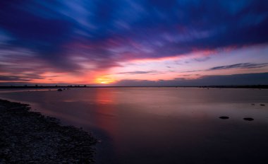 Denizin kenarında uzun pozlama