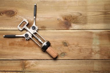 tirbuşon metin için kopya alanı ile rustik ahşap bir tahta üzerinde dinlenme