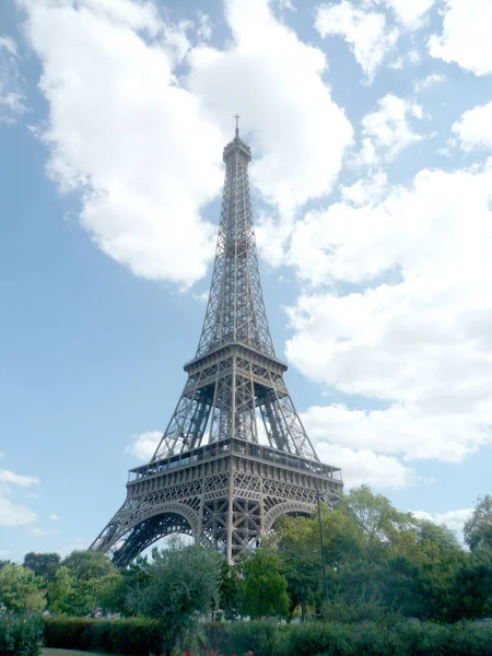 Paryż Francja Sierpień 2018 Widok Tour Eiffel Słoneczny Dzień — Zdjęcie stockowe