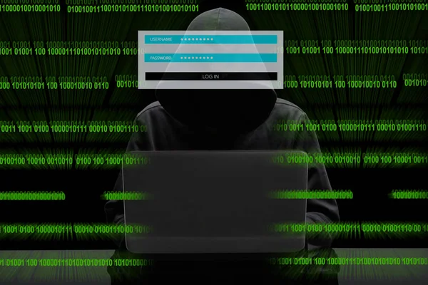 Hacker Κάθεται Στο Γραφείο Κωδικό Πρόσβασης Και Όνομα Χρήστη Ανοιχτό — Φωτογραφία Αρχείου