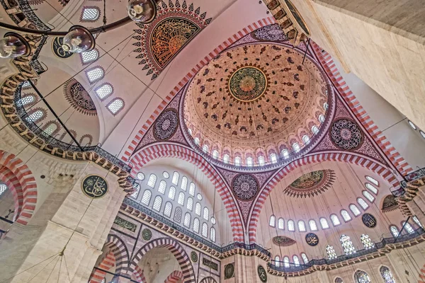 İstanbul, Türkiye-04 Ekim 2018: Istanbul Süleymaniye Camii Iç 