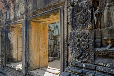 Angkor Wat'taki Baphuon tapınağının kalıntıları