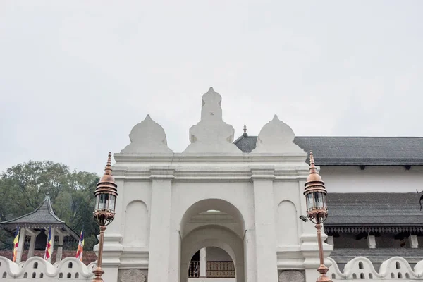 Kandy Sri Lanka Fevereiro 2019 Exterior Templo Dente Cidade Kandy — Fotografia de Stock