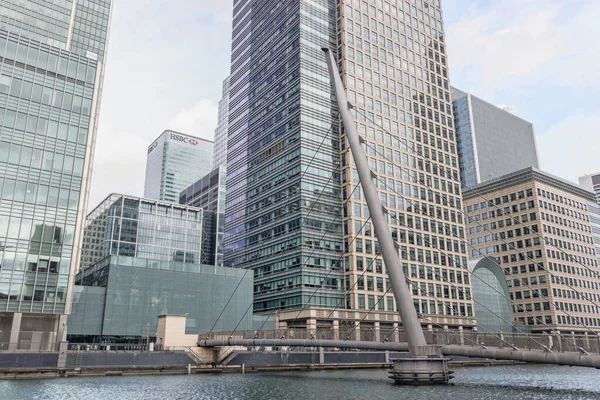 South Quay Passarela Acima Rio Com Edifícios Modernos Canary Wharf — Fotografia de Stock