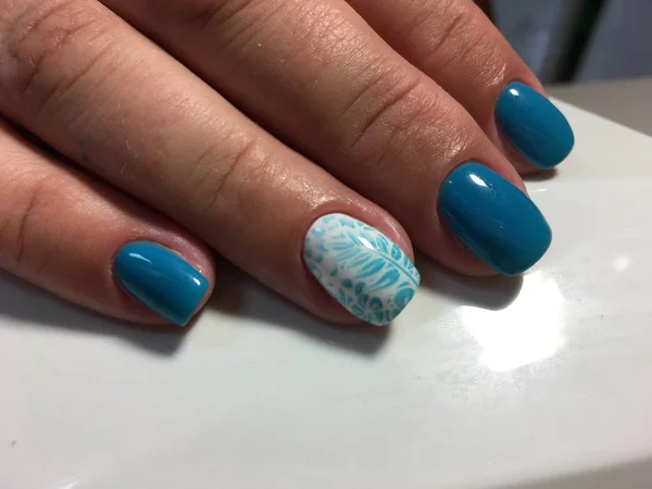 Fashion Manicure Niebieski Białego Gradientu — Zdjęcie stockowe