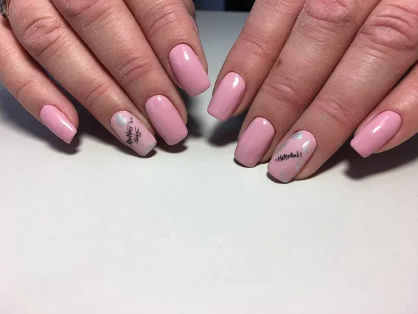 Delikatny Różowy Manicure Modny Design Długie Paznokcie — Zdjęcie stockowe