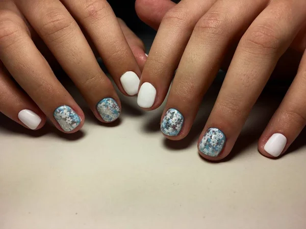 Manicura Moda Blanco Con Diseño Copo Nieve Año Nuevo —  Fotos de Stock