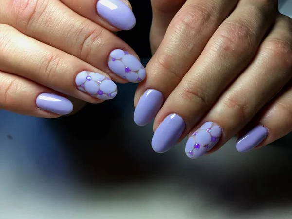 Manicure Moda Liliowy Błyszczący Wzór Candy — Zdjęcie stockowe