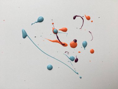 damlalar, sıçramalar ve farklı renkler