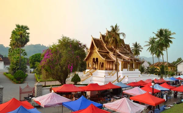 Haw Pra Bang Temple Pobliżu Pałacu Królewskiego Luang Prabang Muzeum — Zdjęcie stockowe