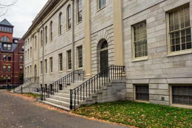 Harward bahçede bina eski beyaz Üniversitesi