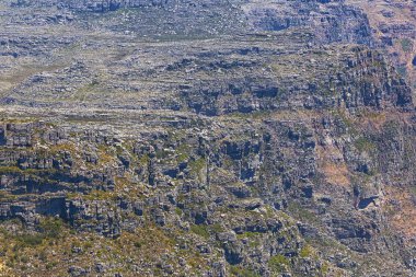 Table Mountain top kayalık yapısı görünümü