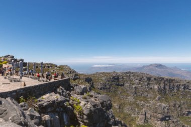 Cape Town, Güney Afrika - Kasım, 2018: turist görünümün tablo dağın gelin.
