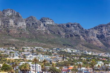 Görünüm kampları Körfez bölgesi ve Masa Dağı Milli Parkı Cape Town, Güney Afrika