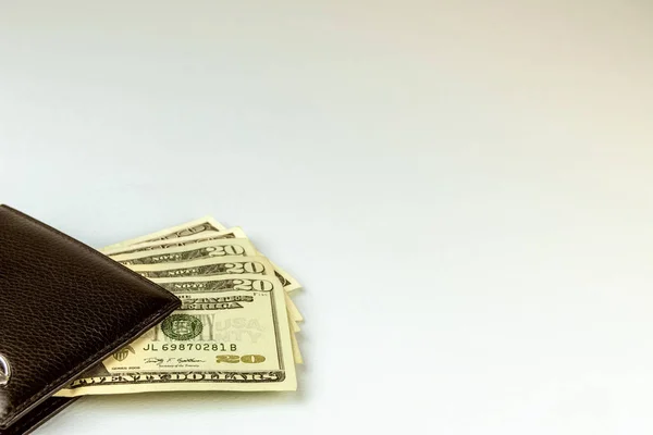 Dolar Birkaç Banknot Farklı Mezhep Siyah Erkek Cüzdan — Stok fotoğraf