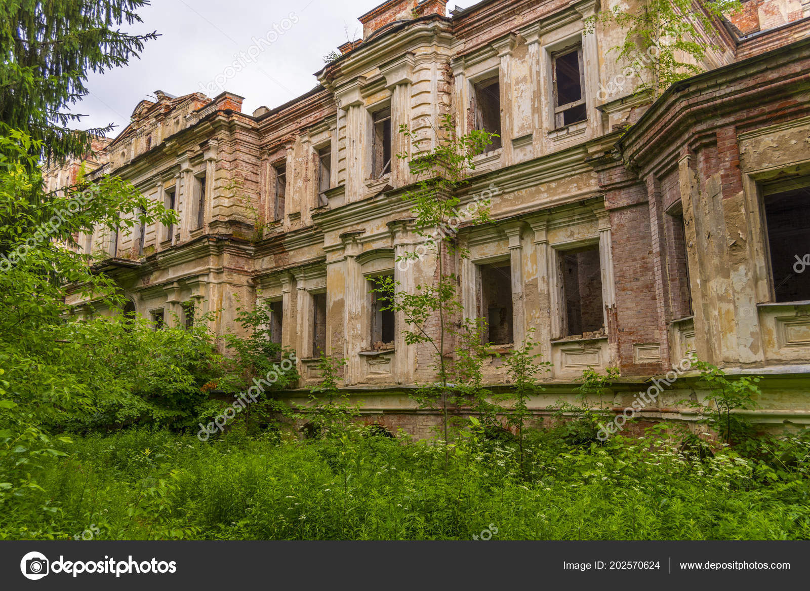 depositphotos 202570624 stock photo ruins old manor ruins palace