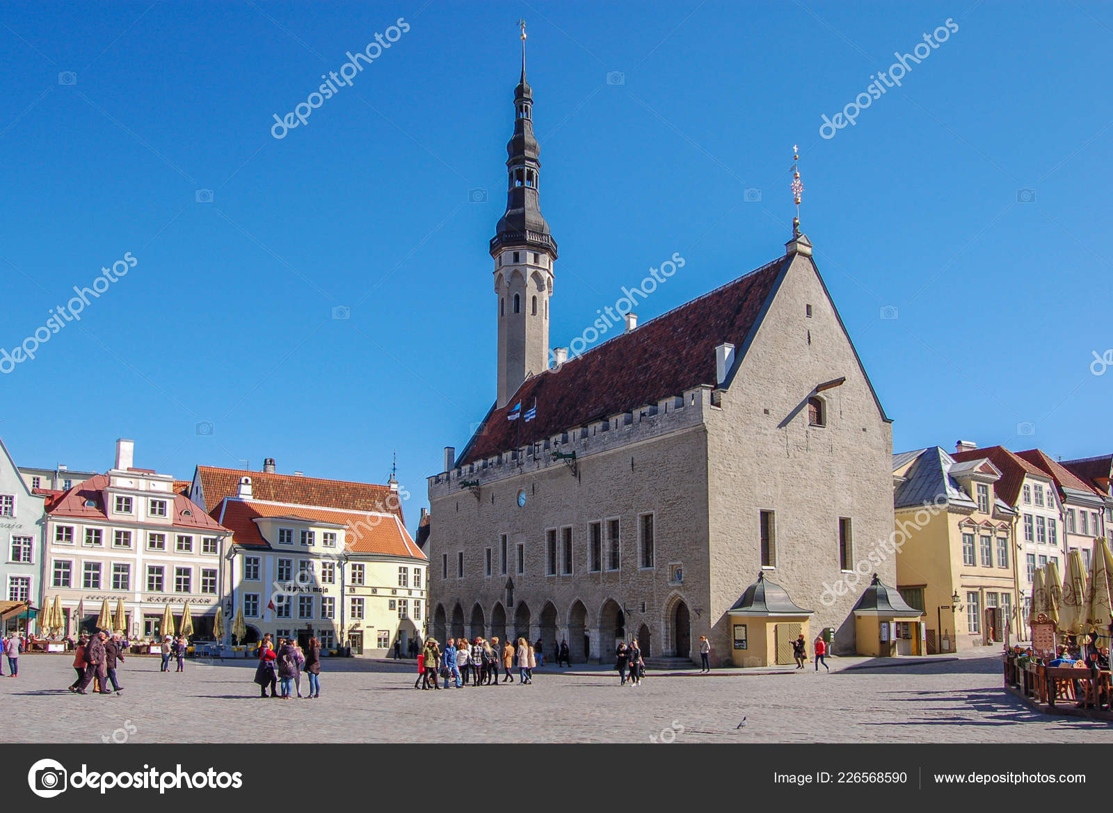 Tallinn Estonia May 2017 City Square Old Town Town Hall Stock