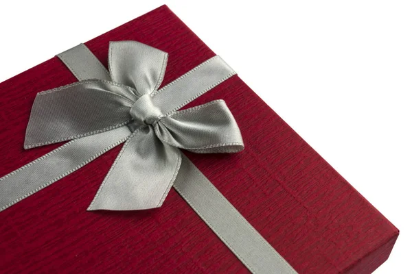 Κόκκινο Κουτί Δώρου Φιόγκο Λευκό Φόντο — Φωτογραφία Αρχείου