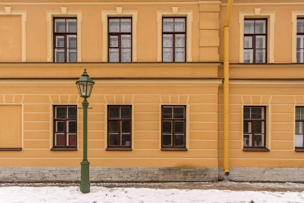 Lâmpada Rua Estilo Antigo Casa Velha Tempo Inverno — Fotografia de Stock