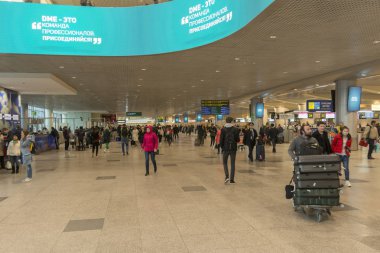 Moskova. Rusya. 12 Nisan 2019. Moskova Domodedovo Havaalanı, DME iç.