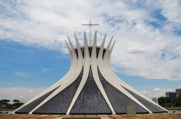 Brasilia, Distrito Federal, Brezilya, 25 Ekim-2014: Brasilia Katedrali Büyükşehir, mimar Oscar Niemeyer çalışmaları.